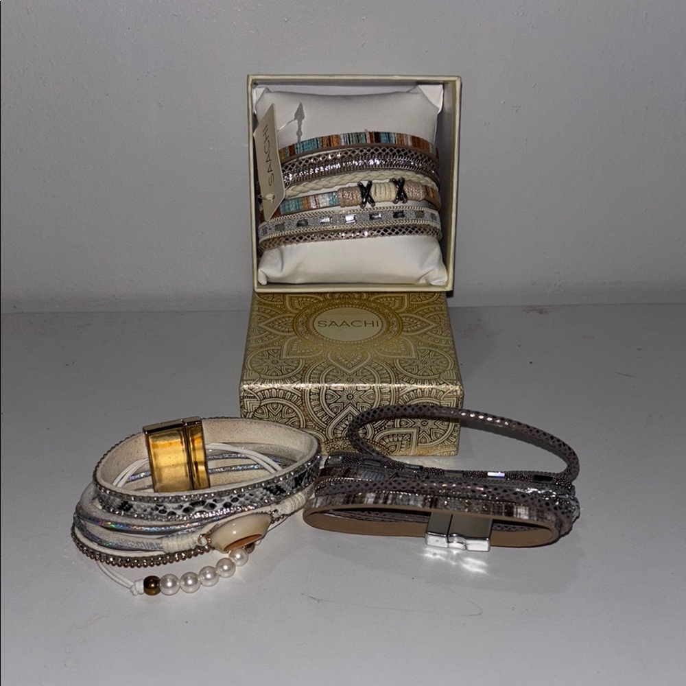 Saachi Women's Silver and Gold Bracelet Set